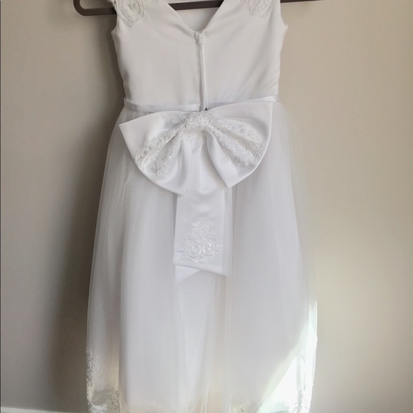 Matching Flower girl dress, basket and pillow - Picture 3 of 6